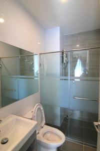 New Condo, Hi-Speed Wi-Fi, Gym Pool, near Lam Sali MRT