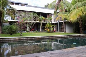 RedBox House - Private Luxury Modern Style 5 Bedrooms Villa