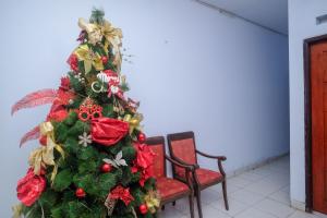 RedDoorz at Lapangan Bandara Sam Ratulangi Manado