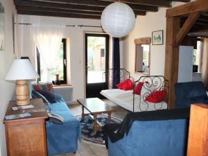 Fermette Gâtinaise Rénovée à 1h30 de Paris - 4 Chambres, Calme et Verdure - FR-1-590-49