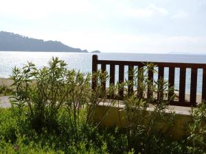 Appartement 2 pièces 5 couchages Cavalière - Accès direct plage - FR-1-251-138