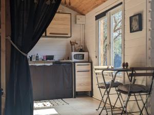 Chalets Cabane entre Cevennes, Tanargue et Monts d'Ardeche : photos des chambres