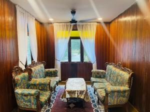 NAZIRIN HOMESTAY D’VILLAGE MUAR BATU PAHAT
