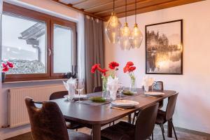 Neu saniertes Ferienhaus mit großem Garten