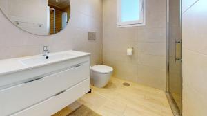 3 Bed Aguas Nuevas 196 Top Floor Family Res