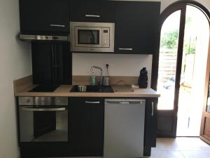 independent house of 30m2 near creeks