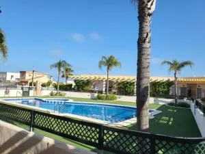 Magnífico adosado con piscina y barbacoa - Кампоамор
