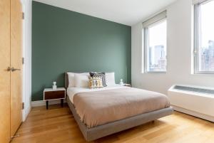 Hells Kitchen 2BR w Pool DM nr Central Park NYC-469