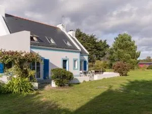 Grande Maison avec Jardin Près de la Plage - 4 Chambres, WIFI et Cheminée - FR-1-418-5 - Locmaria