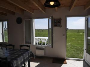 Maisons de vacances Maison moderne, plage et randonnee a proximite - FR-1-418-9 : photos des chambres