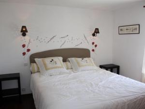 Maisons de vacances Jolie maison a 600m de la plage, jardin clos - FR-1-418-12 : photos des chambres
