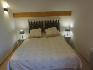 Duplex 4 pièces avec piscine, parking couvert et Wi-Fi gratuit - FR-1-636-161