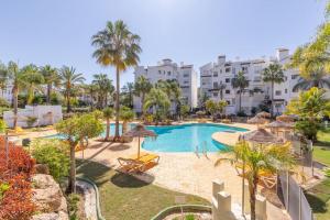 Luxuary Beachside 3BR apartment !