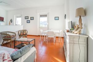 025 - Casa Panoramica in centro, 90metri SPIAGGIA VISTA MARE con TERRAZZO Vista Portofino