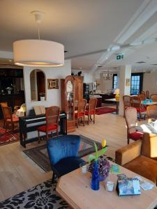 Hotels Hostellerie Saint Florent : photos des chambres