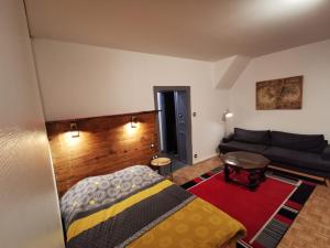 Petit nid douillet ensolleillé