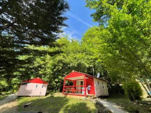 Villages vacances Les Chalets du Perigord : photos des chambres