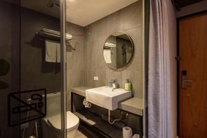 Phòng Tiêu chuẩn giường đôi không có cửa sổ (Standard Double Without Window)