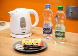 Metro Młynów Vibrant Apartment by BookingHost