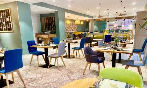 Hotels Holiday Inn Calais Coquelles, an IHG Hotel : photos des chambres