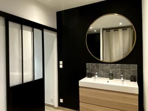 Appartements •Le Cosy• Appart Spa & Sauna by Spaona • : photos des chambres