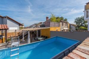 Holiday Home Mandula 