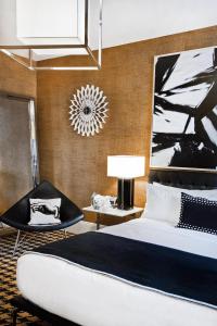 Superior Queen Room room in Ameritania at Times Square