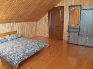 У Мирослави