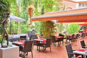 Hotels Plaza Hotel Capitole Toulouse - Anciennement-formerly CROWNE PLAZA : photos des chambres