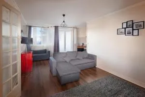 Charmant 3 Pièces - RER à 100 M - 阿尔克伊