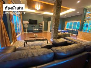 Mountain Pool Villa Suan Pheung