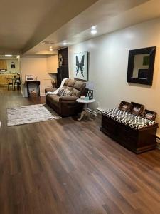 Hilltop Hideaway - 3BDR in Downtown London, KY