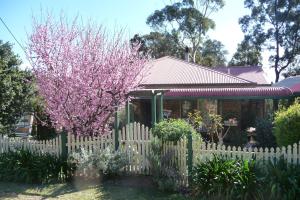 Blue Gum Cottage on Bay