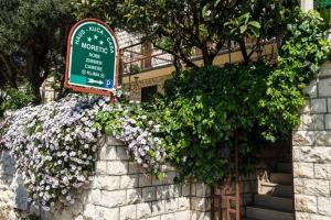 Small Double Room with Garden View room in Guesthouse Moretic