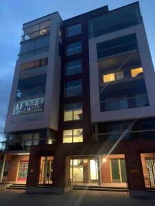 Modern apartment nearby Airport 2