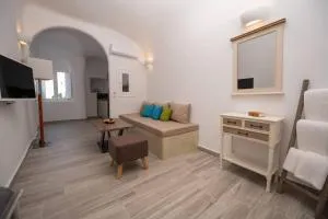 Vivid Caves 1 bedroom Cavehouse - Foinikiá