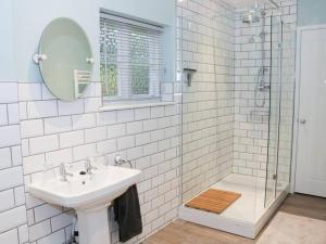 Divine, detached countryside cottage near Ludlow.