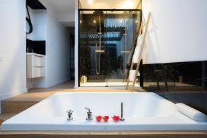 Ode au désir : studio intimiste