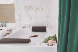 Sisina Luxury Room Jacuzzi & Piscina