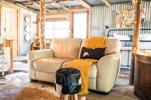 The Shearing Shed - Boutique Farm Stay
