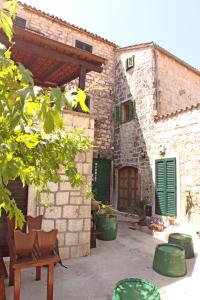 Apartments Mima Hvar