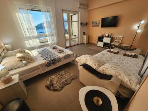 Beachside Studio with Sea View - Herceg Novi
