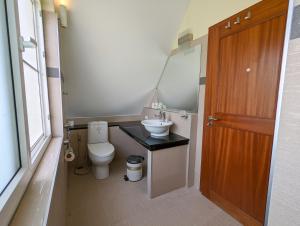 Blue Sky Pool Villa - by KohChangVillas