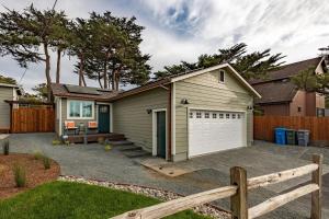 Montara Beach Mountain Escape