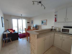 Superbe appartement avec vue mer et parking à Trégastel - FR-1-368-29