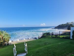 Four Bedroom Main plus 2 Bedroom Cottage Ballito Beachfront KTL1
