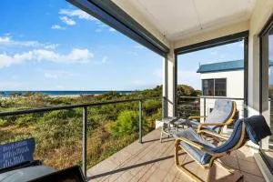 Busselton Beachfront Family Holiday Home - Wonnerup