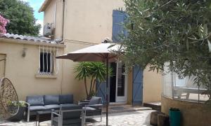 Villas Maison jardin grande piscine , sortie bateau possible : photos des chambres