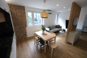 Apartments Emona FREE Parking & gym