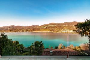 La Palma 2 by Quokka 360 - Spacious Lake View Apartment